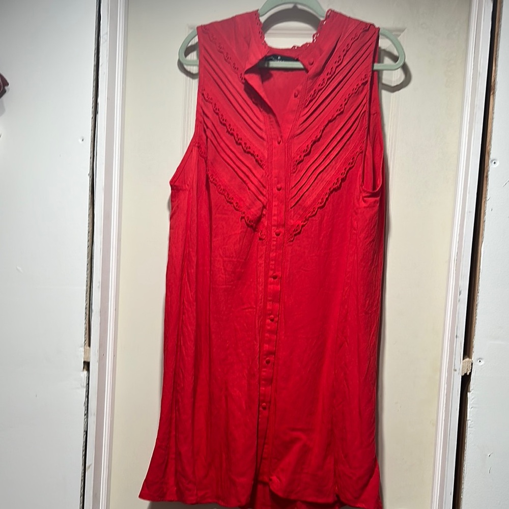 Sleeveless Red Lace Trim Top